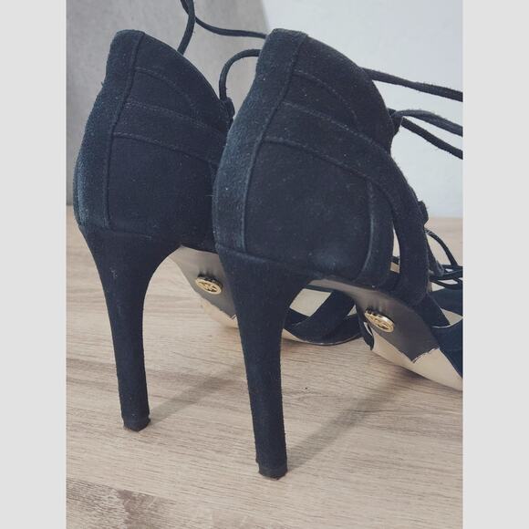 Michael Kors Mirabel Black Suede Leather Strappy Wrap Tassel SZ 6 Heels Sandals - Picture 9 of 12